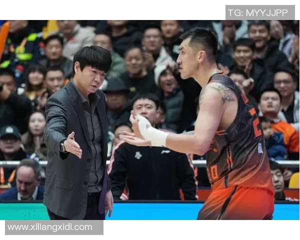 CBA激战山东高速对决山东青岛谁能在赛场上笑到最后