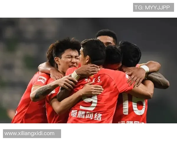 恒大与苏宁激战正酣球迷期待精彩对决与精彩进球