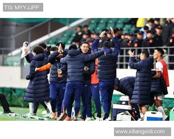 恒大与北京国安对决引发争议黑哨事件引发球迷热议与媒体关注